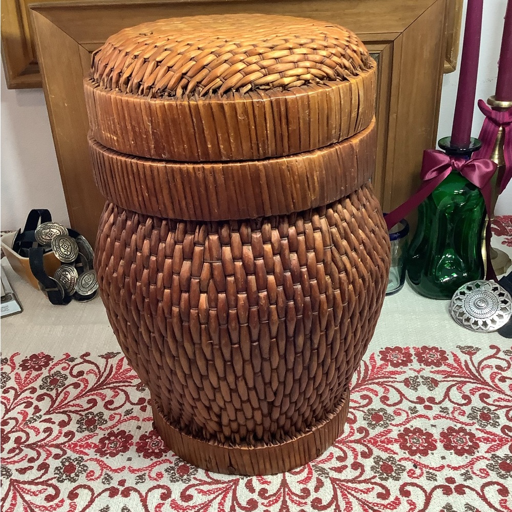 Chinese Woven Willow Fisherman Basket w Lid Antique